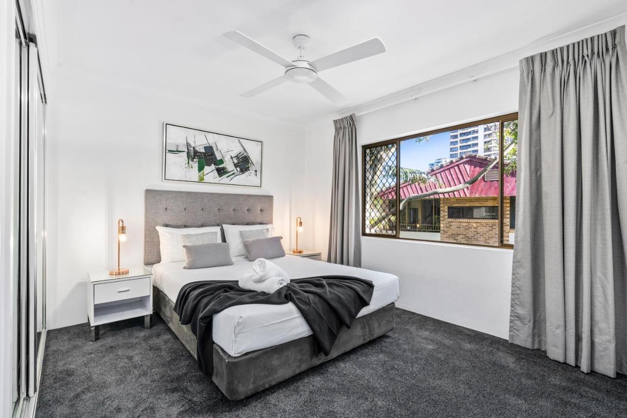 Coco Bella Retreat In Central Surfers - Sleeps 6-8 Gold Coast Extérieur photo